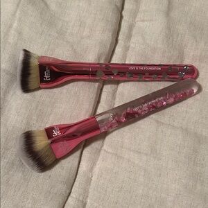 IT Cosmetics Barbie Pink foundation brushes
